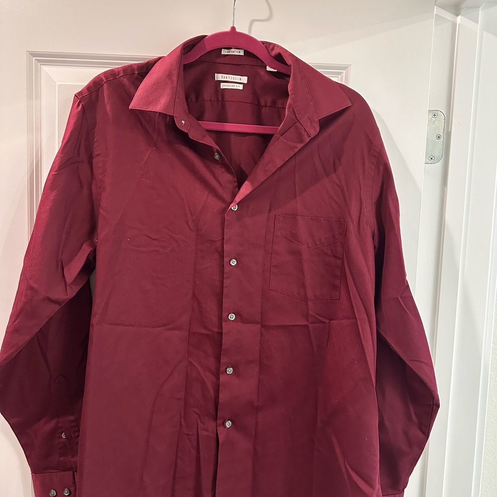 Van Heusen Men's Burgundy Shirt